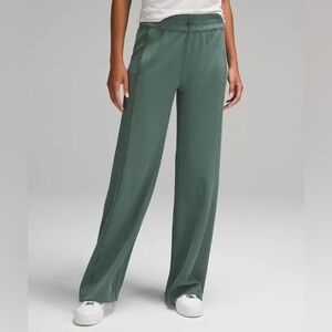 Lululemon Ribbed Softstreme Mid Rise Pant 32” Dark Forest